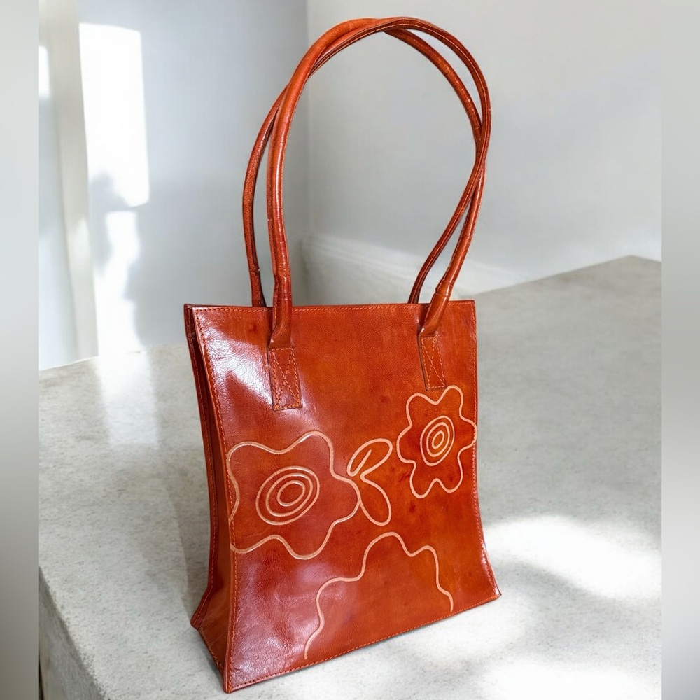NWT 🧡 Floral Orange Leather Zippered Bag